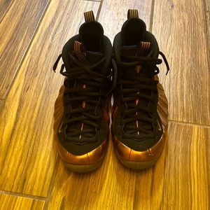 Men Foamposite One Metallic Gold size 12.